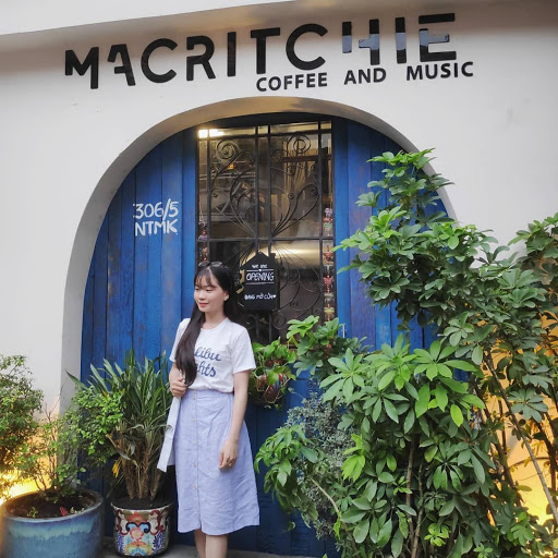 Check - in tại quán cafe đẹp TPHCM Macritchie Coffee and Music