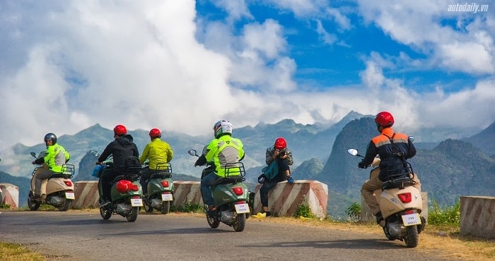 Vi vu du lịch cùng xe máy của Hue Motorbike Adventure